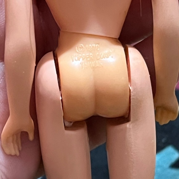 Vintage 1970’s Topper Dawn 6” Fashion Doll in Original Red and Gold Zigzag Dress - Picture 11 of 16